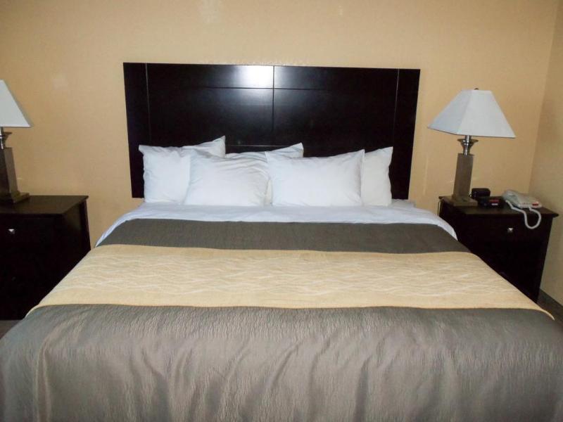 Comfort Near Frost Bank Center San Antonio